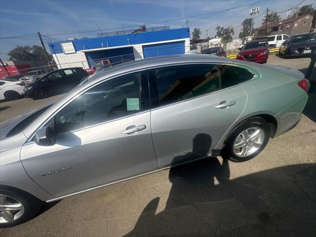 2022 Chevrolet Malibu FWD LT