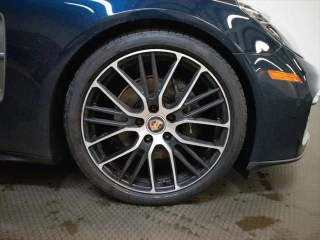 2022 Porsche Panamera Platinum Edition