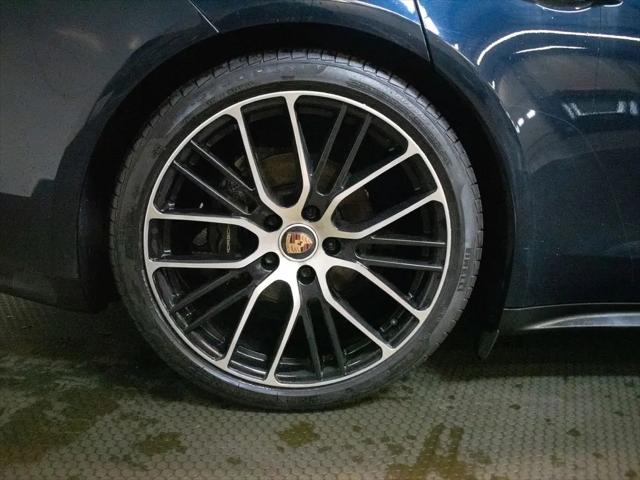 2022 Porsche Panamera Platinum Edition