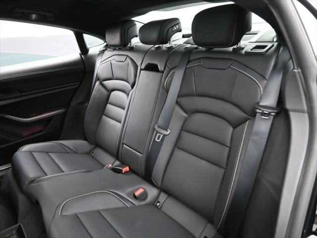 2025 Porsche Taycan Taycan