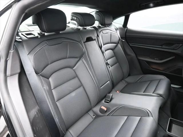 2025 Porsche Taycan Taycan