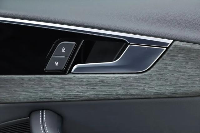 2023 Audi A4 Premium Plus 40 TFSI quattro S tronic