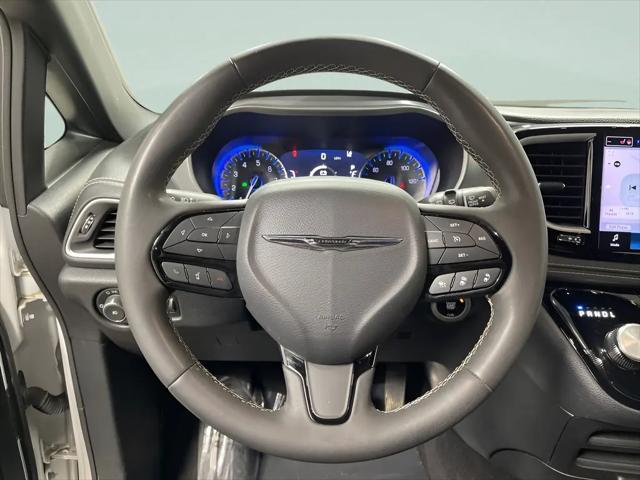 2023 Chrysler Pacifica Touring