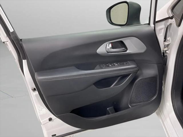 2023 Chrysler Pacifica Touring