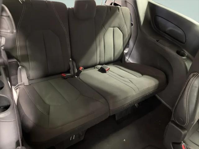 2023 Chrysler Pacifica Touring