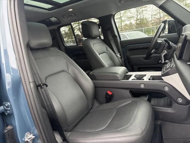 2025 Land Rover Defender 110 P400 X-Dynamic SE