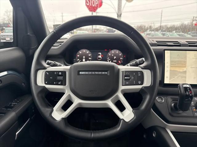2025 Land Rover Defender 110 P400 X-Dynamic SE