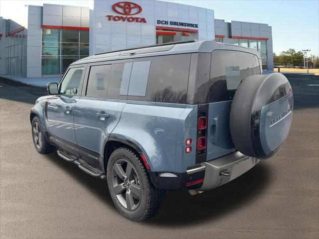 2025 Land Rover Defender 110 P400 X-Dynamic SE