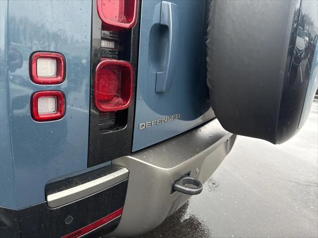2025 Land Rover Defender 110 P400 X-Dynamic SE