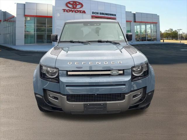 2025 Land Rover Defender 110 P400 X-Dynamic SE