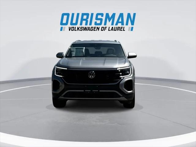 2026 Volkswagen Atlas Cross Sport SE with Technology