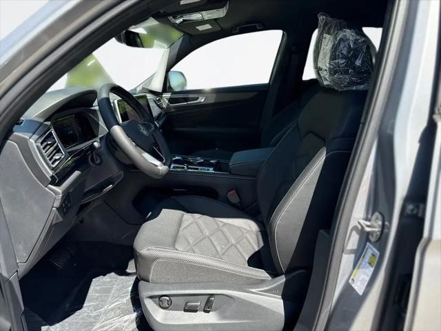 2026 Volkswagen Atlas Cross Sport SE with Technology