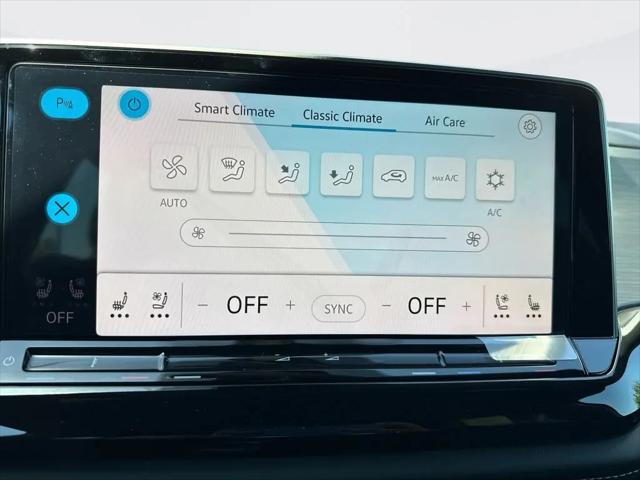 2026 Volkswagen Atlas Cross Sport SE with Technology