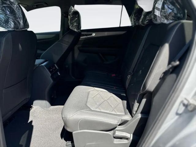 2026 Volkswagen Atlas Cross Sport SE with Technology