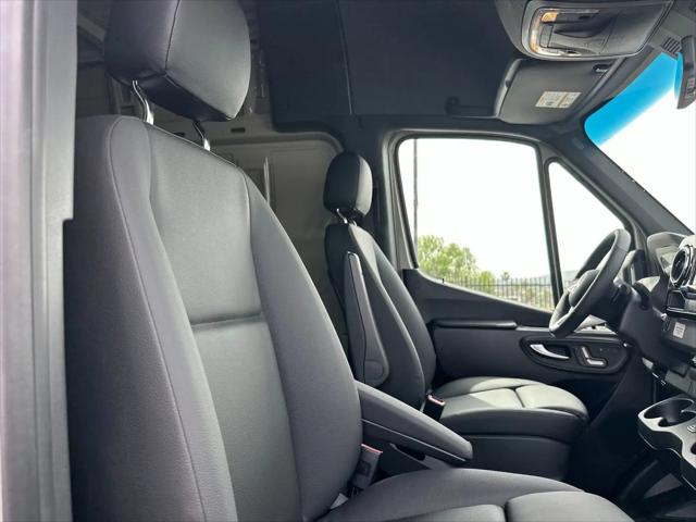 2026 Mercedes-Benz Sprinter 2500 High Roof 4-Cyl Diesel HO