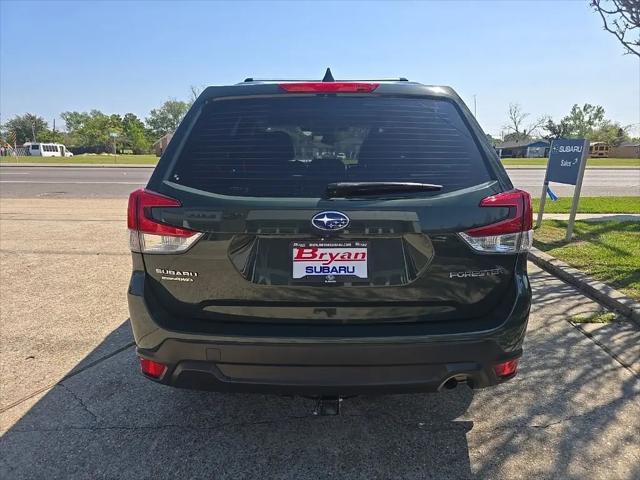 2023 Subaru Forester Base