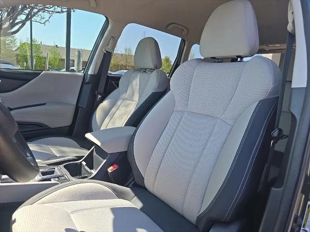 2023 Subaru Forester Base