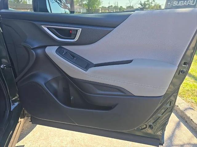 2023 Subaru Forester Base