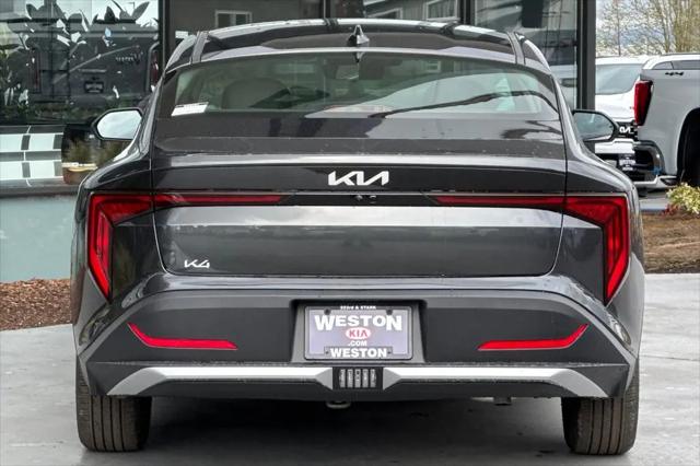 2026 Kia K4 LXS