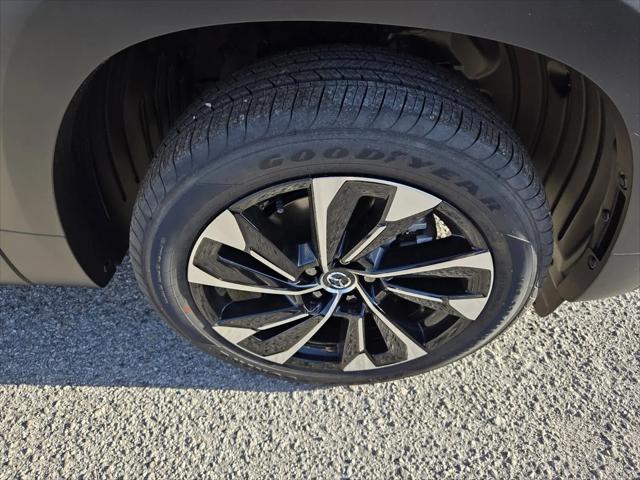 2026 Mazda CX-50 Hybrid Premium Plus