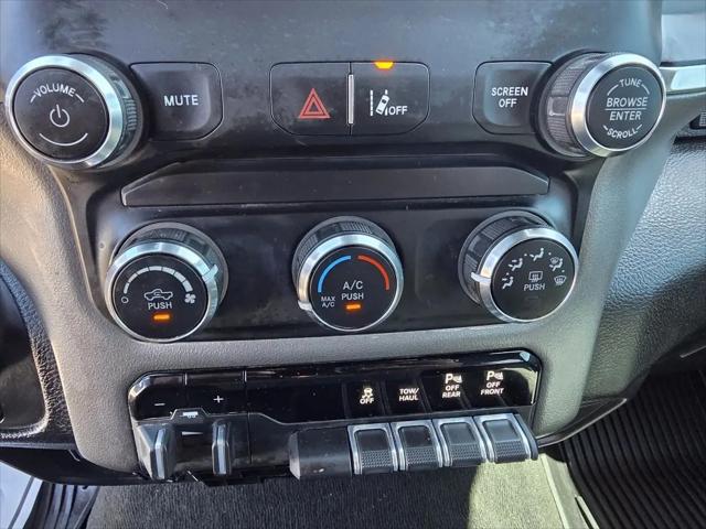 2022 Ram 1500 Big Horn Crew Cab 4x4 6'4" Box