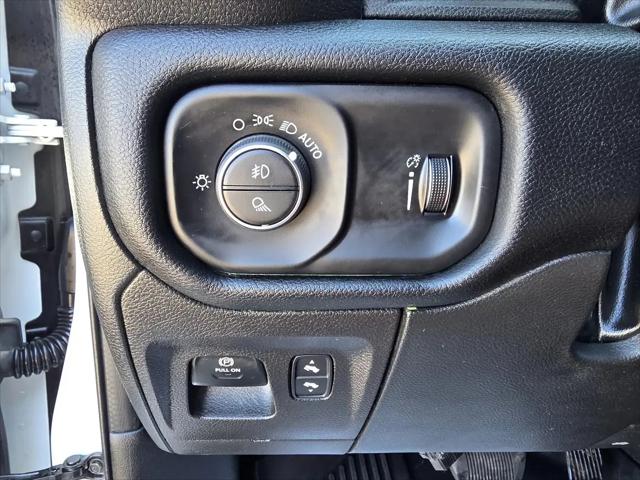 2022 Ram 1500 Big Horn Crew Cab 4x4 6'4" Box