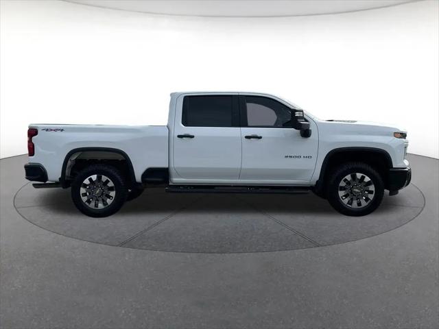 2024 Chevrolet Silverado 2500HD 4WD Crew Cab Standard Bed Custom