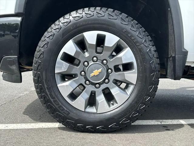 2024 Chevrolet Silverado 2500HD 4WD Crew Cab Standard Bed Custom