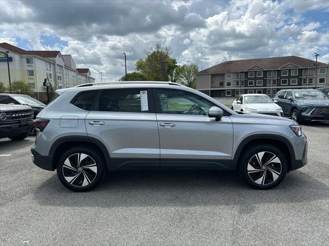 2025 Volkswagen Taos 1.5T SE