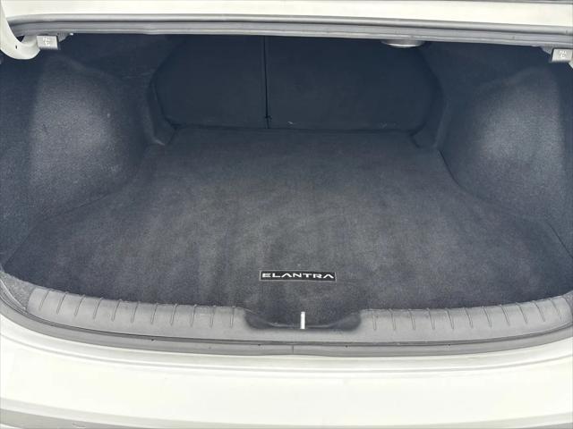 2023 Hyundai Elantra Hybrid Limited