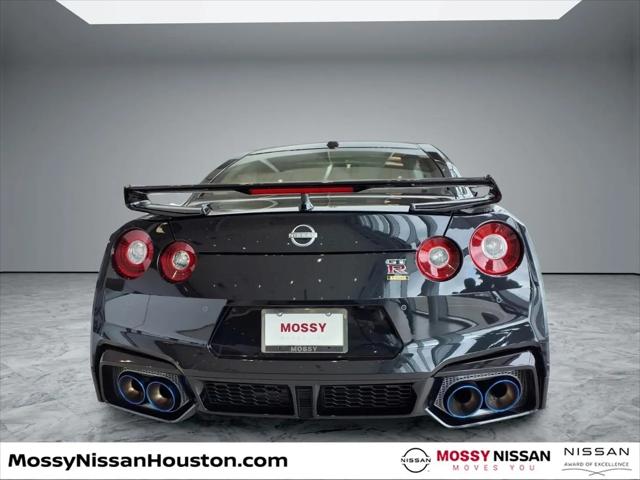 2024 Nissan GT-R T-spec Dual-clutch 6-Speed Transmission
