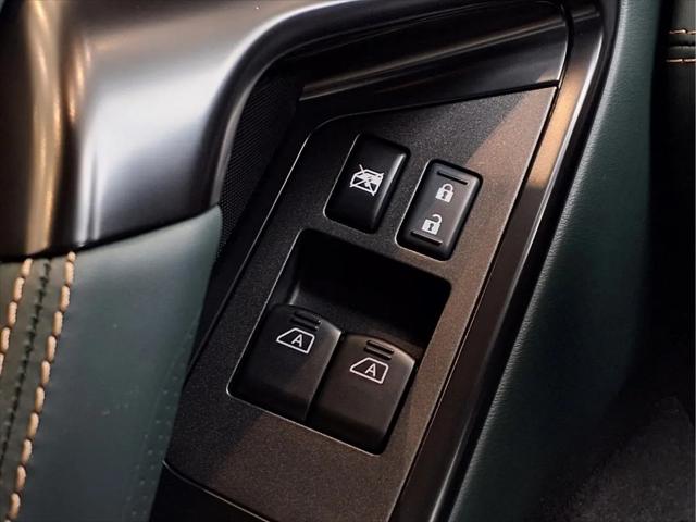 2024 Nissan GT-R T-spec Dual-clutch 6-Speed Transmission