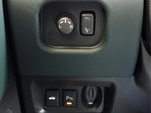 2024 Nissan GT-R T-spec Dual-clutch 6-Speed Transmission
