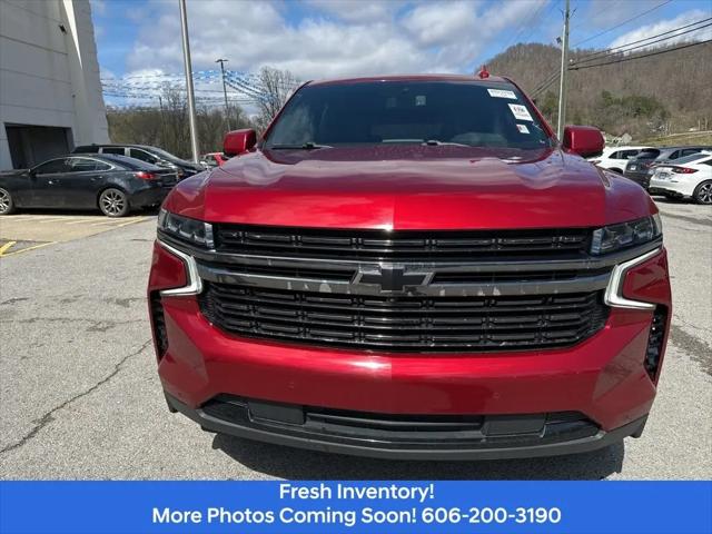 2022 Chevrolet Suburban 4WD RST