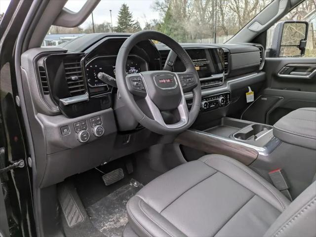 2026 GMC Sierra 2500HD Crew Cab, Standard Bed, SLT, 4WD