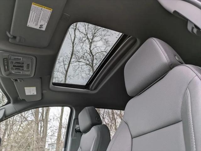 2026 GMC Sierra 2500HD Crew Cab, Standard Bed, SLT, 4WD