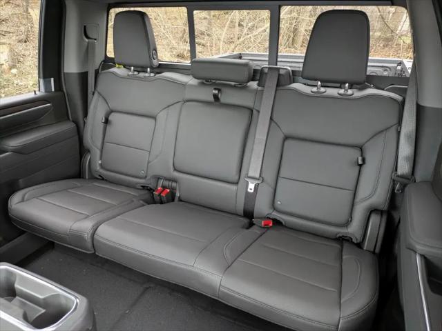 2026 GMC Sierra 2500HD Crew Cab, Standard Bed, SLT, 4WD