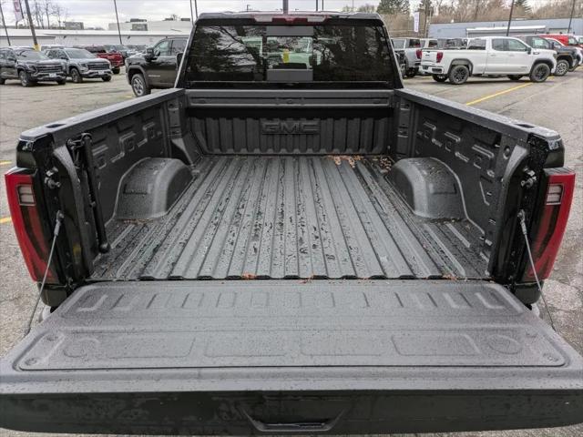 2026 GMC Sierra 2500HD Crew Cab, Standard Bed, SLT, 4WD