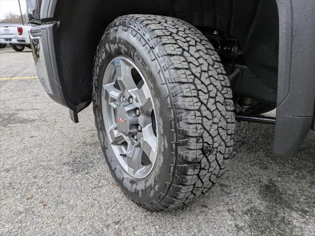 2026 GMC Sierra 2500HD Crew Cab, Standard Bed, SLT, 4WD