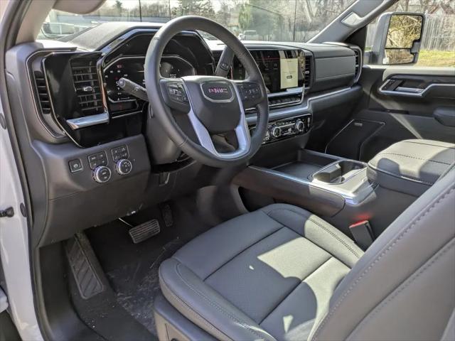 2026 GMC Sierra 2500HD Crew Cab, Standard Bed, SLT, 4WD