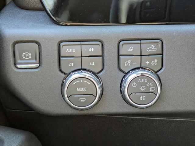 2026 GMC Sierra 2500HD Crew Cab, Standard Bed, SLT, 4WD