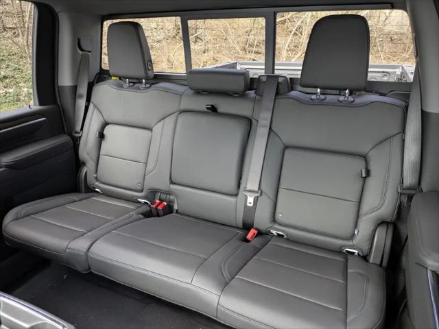 2026 GMC Sierra 2500HD Crew Cab, Standard Bed, SLT, 4WD