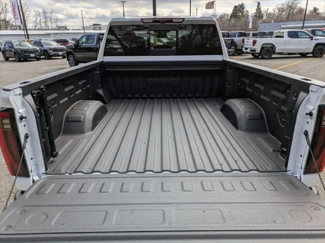 2026 GMC Sierra 2500HD Crew Cab, Standard Bed, SLT, 4WD