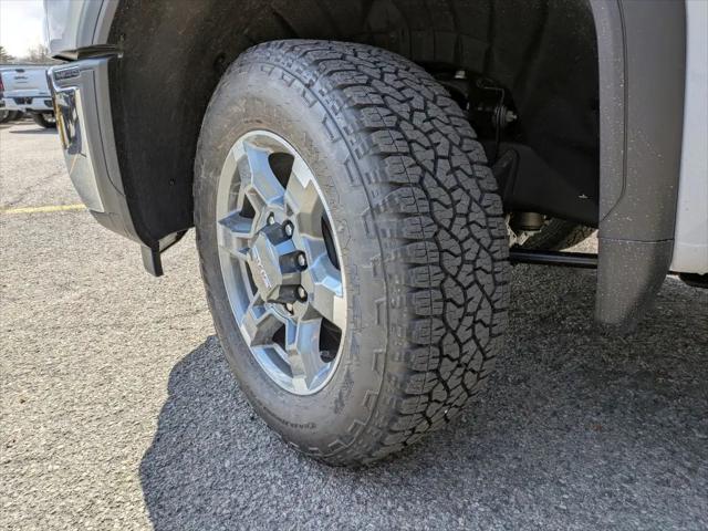 2026 GMC Sierra 2500HD Crew Cab, Standard Bed, SLT, 4WD