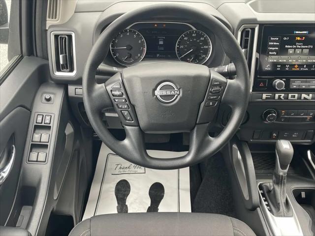 2025 Nissan Frontier Crew Cab SV 4x2
