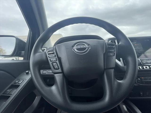 2025 Nissan Frontier Crew Cab SV 4x2
