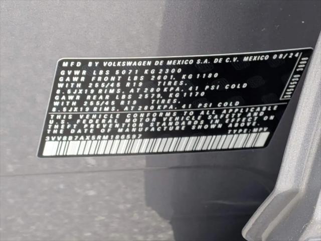 2024 Volkswagen Tiguan 2.0T SE R-Line Black