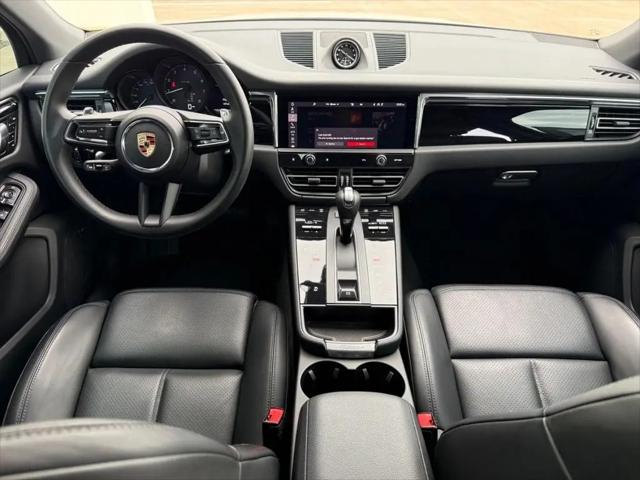 2025 Porsche Macan Macan
