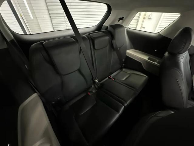 2024 Kia Carnival MPV LX Seat Package