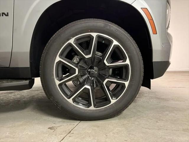 2026 Chevrolet Suburban RST, 4WD